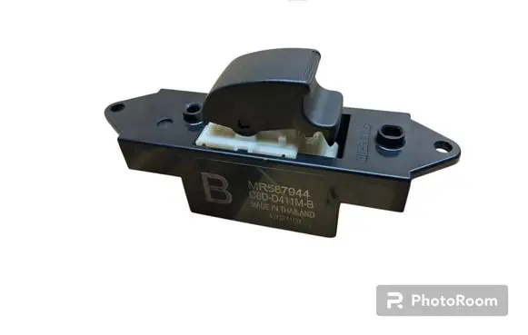 Mitsubishi i-MiEV Electric window control switch MR587944