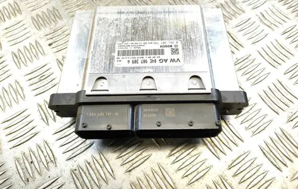 Volkswagen Golf VII Engine control unit/module 04E907309A 0261S07726