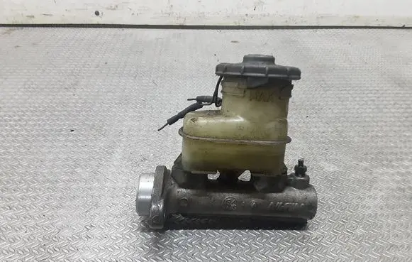 Honda HR-V Master brake cylinder