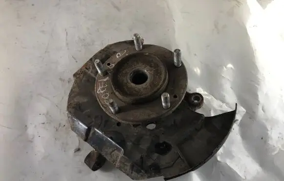 KIA Sorento Front wheel hub