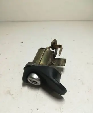 Toyota Yaris Loading door lock