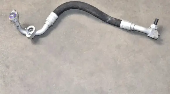 Mercedes-Benz C W206 Air conditioning (A/C) pipe/hose A2068306001