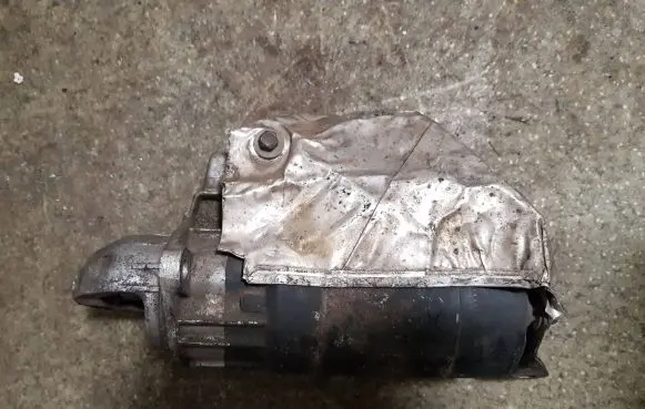BMW 7 E38 Starter motor 0001218135