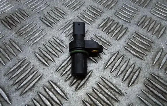 BMW 3 E90 E91 Camshaft position sensor 7803093 780309301