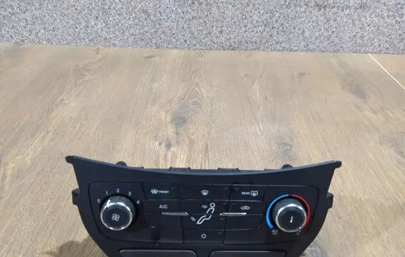 Ford C-MAX II Climate control unit 19980