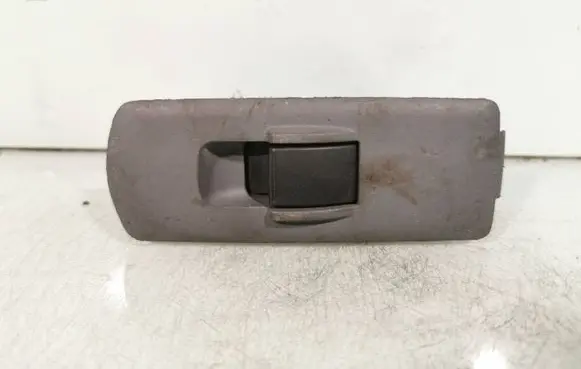 Mitsubishi Colt Electric window control switch C8DD390M MN141019