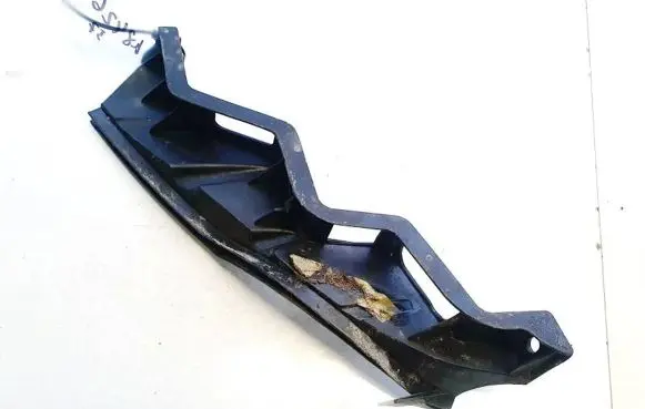 Volkswagen PASSAT B6 Front bumper mounting bracket 3c0807890
