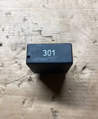 Audi A6 S6 C5 4B Other relay 4A0919471 5KG00656800 K12SS03