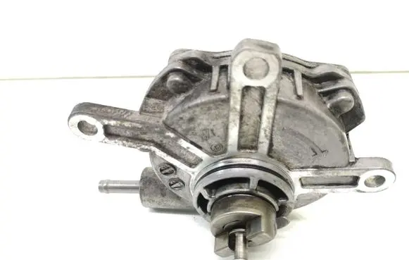 Lexus IS 220D-250-350 Vacuum pump 15120679