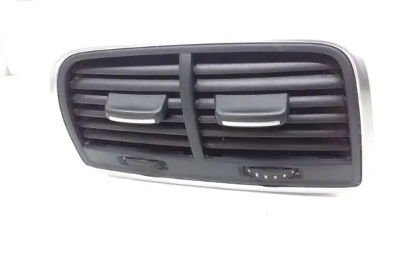 Rear air vent grill