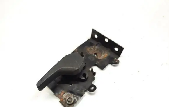 Audi Q7 4M Engine bonnet (hood) release handle
