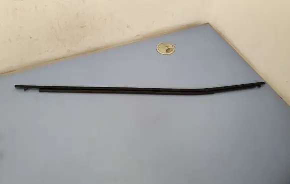Toyota RAV 4 (XA50) Rear door glass trim molding 757400R050 7574042050 31FR2