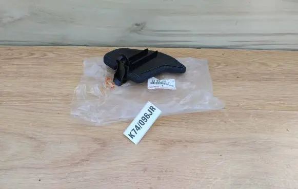 Toyota RAV 4 (XA30) Fender foam support/seal 53153-42010