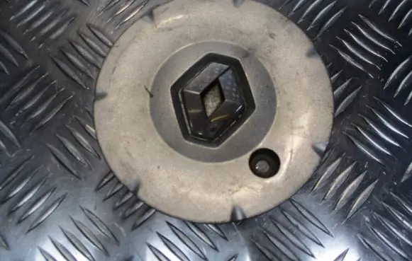 Renault Laguna II Original wheel cap
