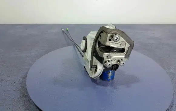 Toyota Corolla E160 E170 Rear door lock