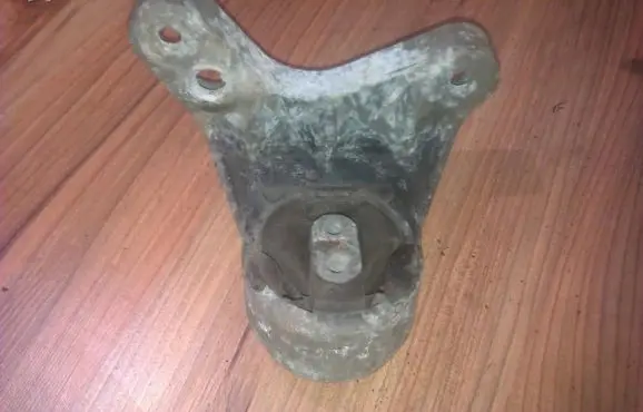 Ford Ka Engine mount bracket 97KB6038AD