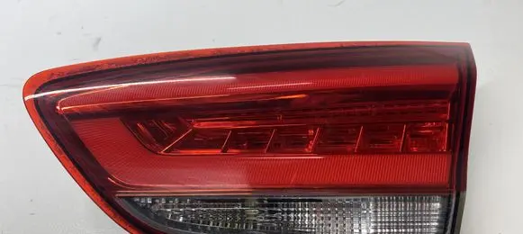 Hyundai i30 Tailgate rear/tail lights 92404-G31