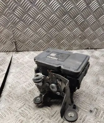Volvo S60 ABS Pump 31273882