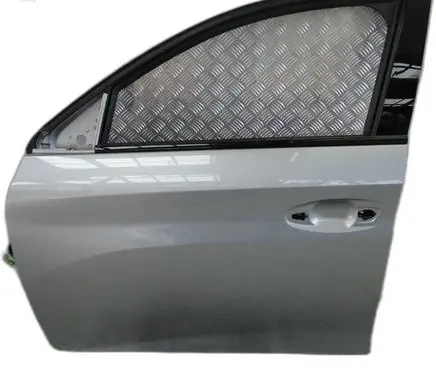 Peugeot 208 II Front door 