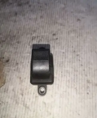 Mazda 2 Electric window control switch D39766370