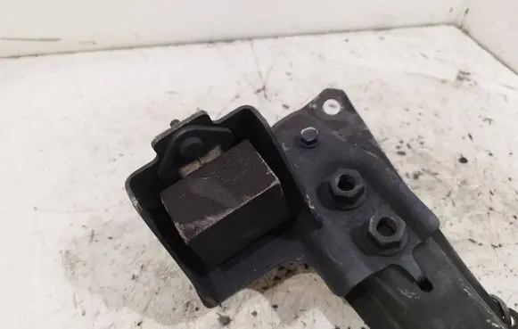 Toyota Avensis T250 Front subframe