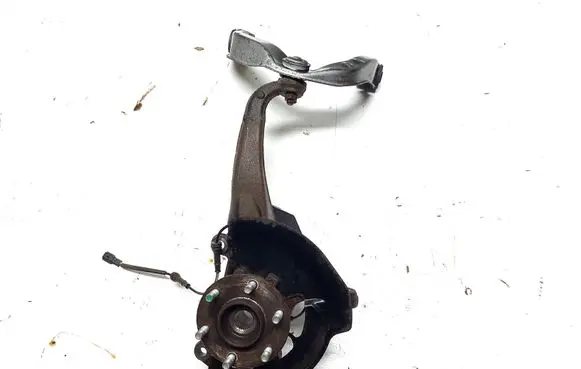 Nissan Navara D23 Front wheel hub spindle knuckle