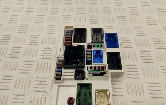 DS Automobiles 4 II BSM Control unit 9841490480