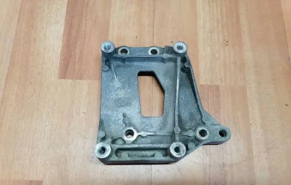 Fiat Doblo A/C compressor mount bracket 73501350 73501349 B813