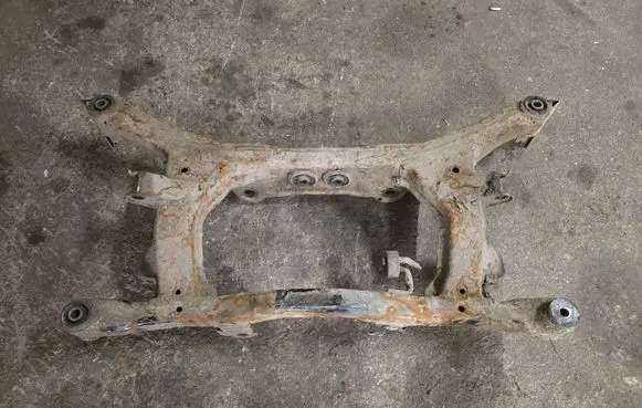 Subaru Legacy Rear subframe 