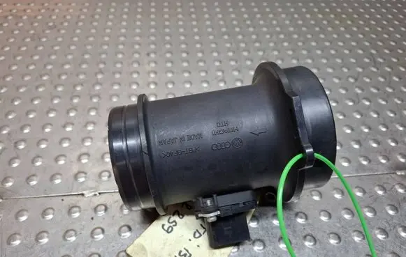 Audi A6 S6 C6 4F Mass air flow meter S27705732 059906461K