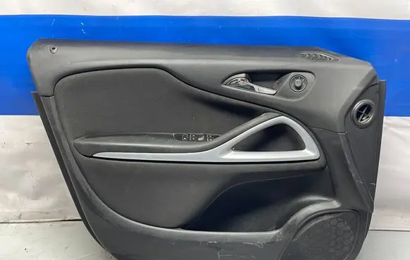 Opel Zafira C Front door card panel trim 39104874