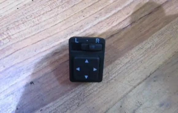 Toyota Avensis T220 Wing mirror switch 8487005020 98903221000