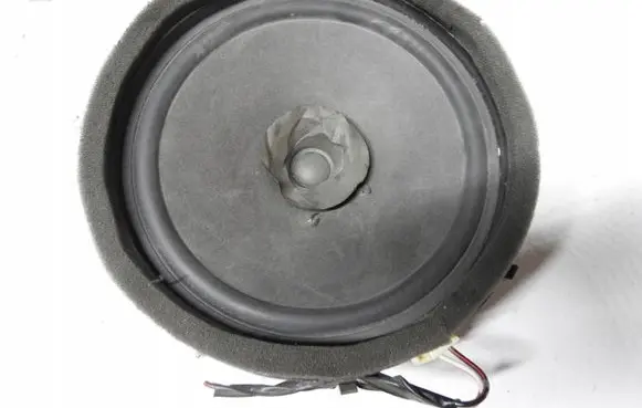 Mitsubishi Lancer VIII Rear door speaker 8720A017