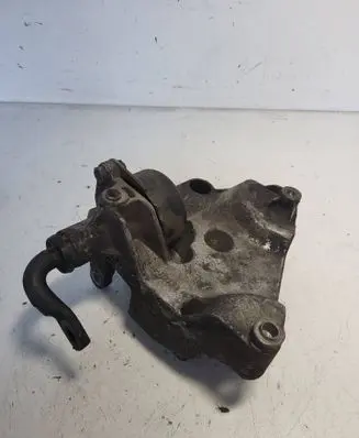 BMW 3 E90 E91 A/C compressor mount bracket 7787319