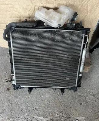 Land Rover Discovery 5 Radiator set HPLA8C607DB 92100E1420