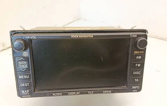 Toyota Corolla Verso AR10 Radio/CD/DVD/GPS head unit 8612064010