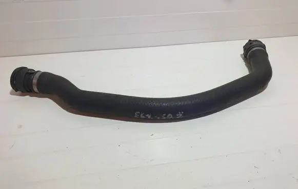 Engine coolant pipe/hose