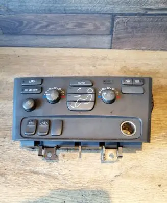 Volvo V70 Climate control unit
