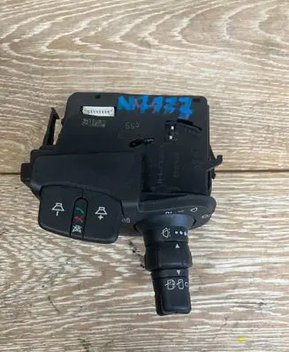 Renault Kangoo II Wiper control stalk 88103007