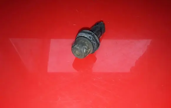 Volvo V40 Rear door sensor NOCODE