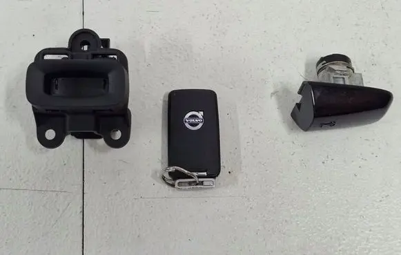 Volvo S60 Ignition lock 28227917