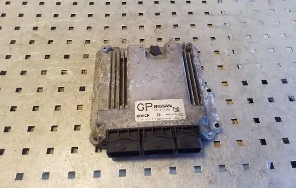 Nissan X-Trail T31 Engine control unit/module 23710JG78B 0281013874