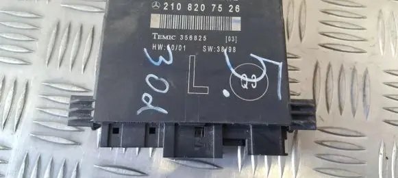 Mercedes-Benz E W210 Door control unit/module 2108207526 356825