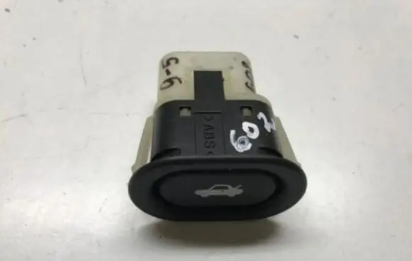 Saab 9-5 Tailgate opening switch 4733457