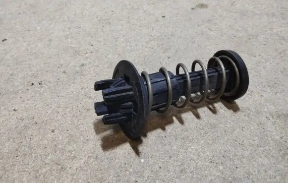 Mercedes-Benz E W212 Other engine bay part A2048800127