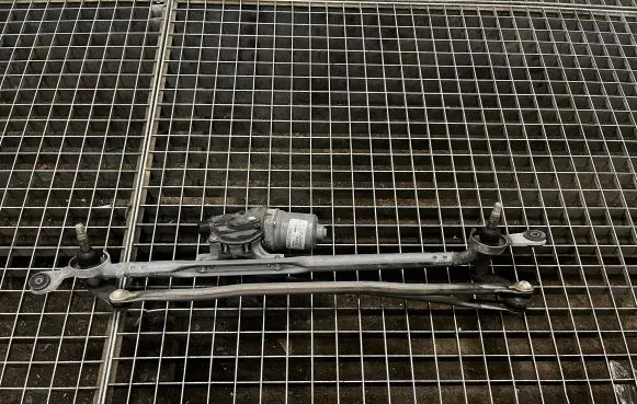 Chrysler Pacifica Front wiper linkage and motor 68229327AC