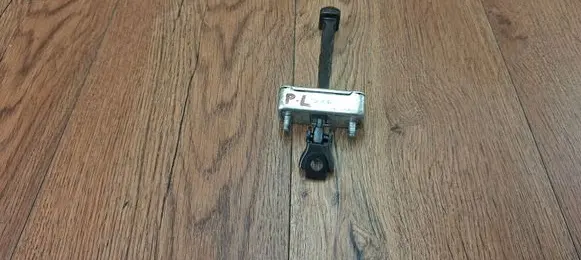 Renault Espace V (RFC) Front door check strap stopper 804300024R 804308049R