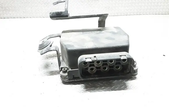 Volkswagen Golf V Electromagnetic valve 1K0906279B