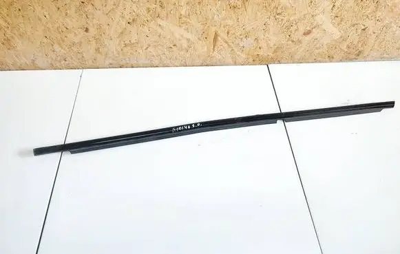 Lexus RX 300 Rear door glass trim molding