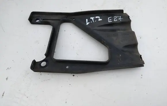 BMW 1 E81 E87 Bumper support mounting bracket corner 